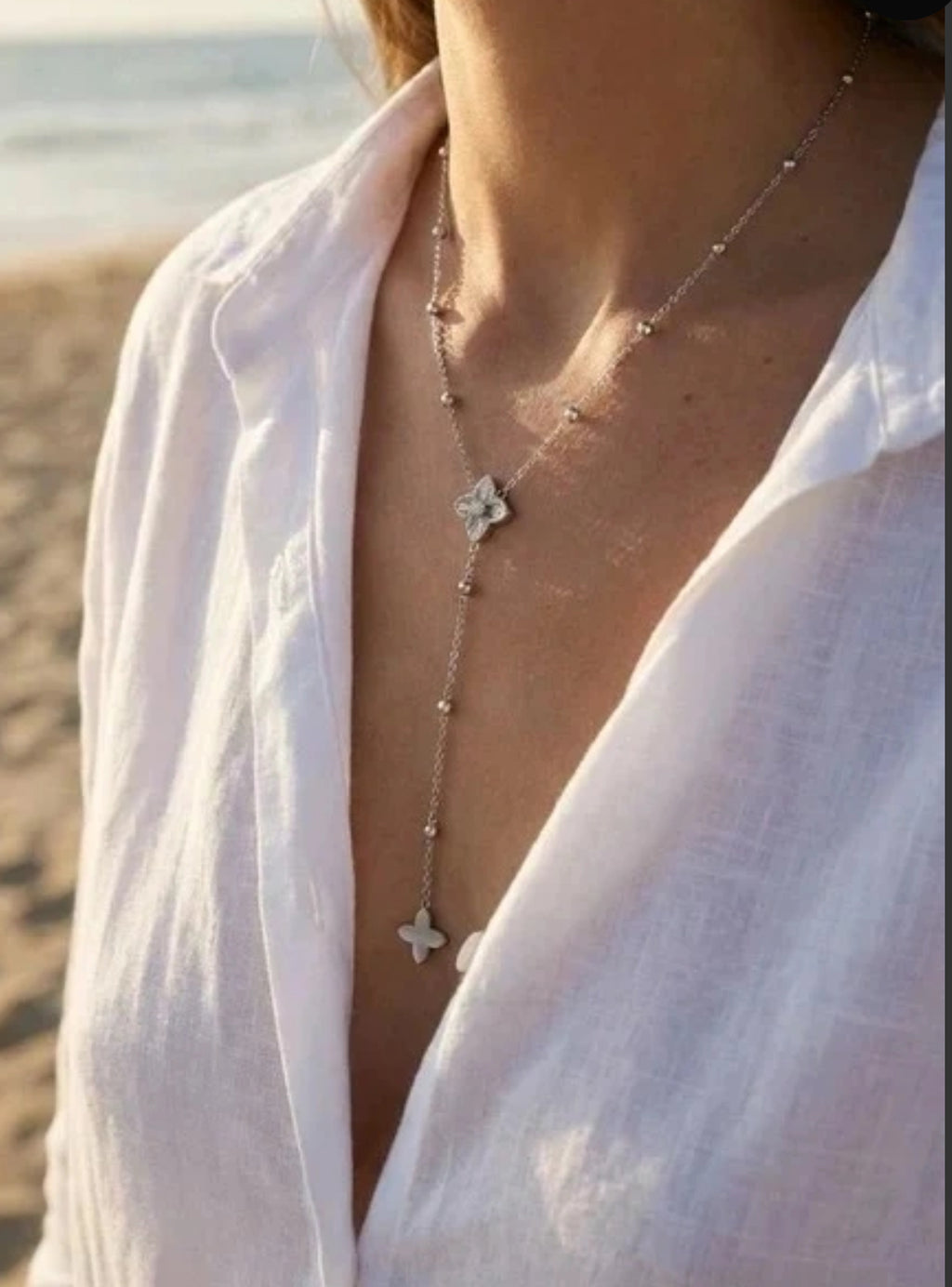 Collier ava