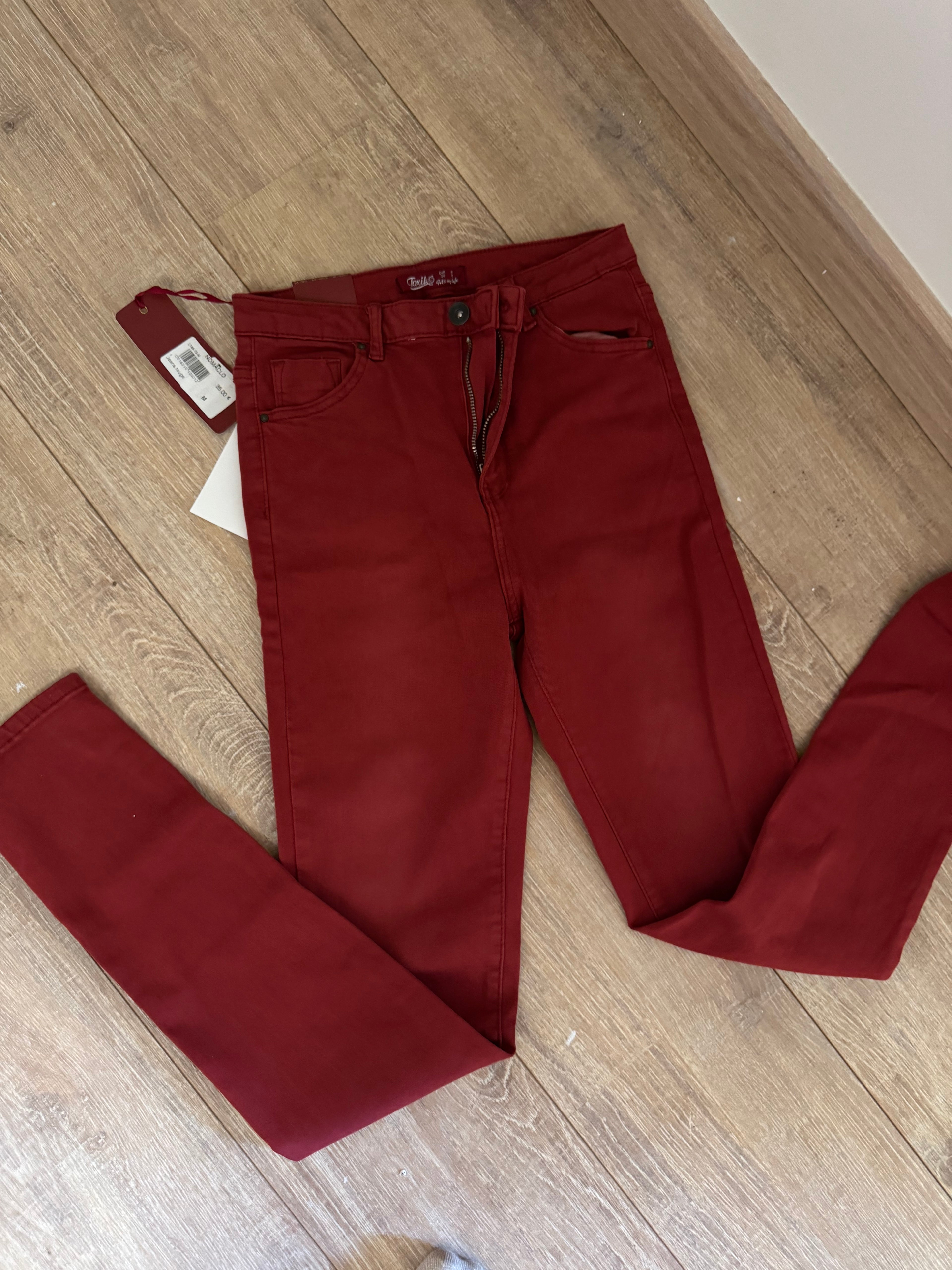 Pantalon rouge